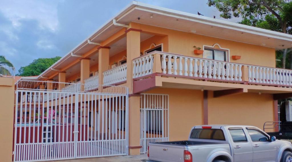 Uw Oasis Hotel La Ceiba Quarto foto